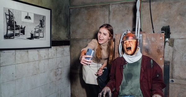 Dark Museums